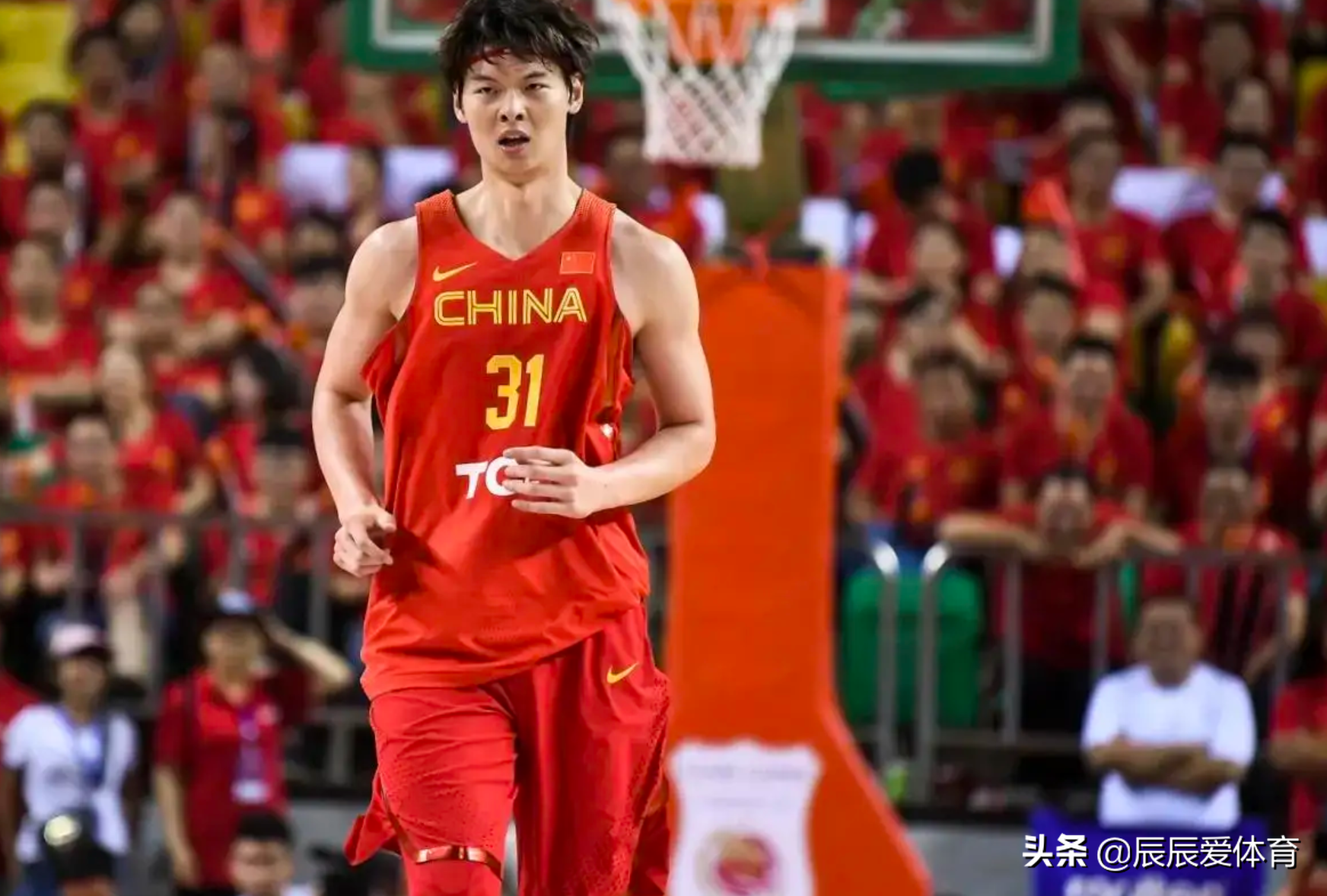 cba王哲林去哪里(CBA：王哲林离开中国男篮，威姆斯确定离开广东，朱荣振回归山东)