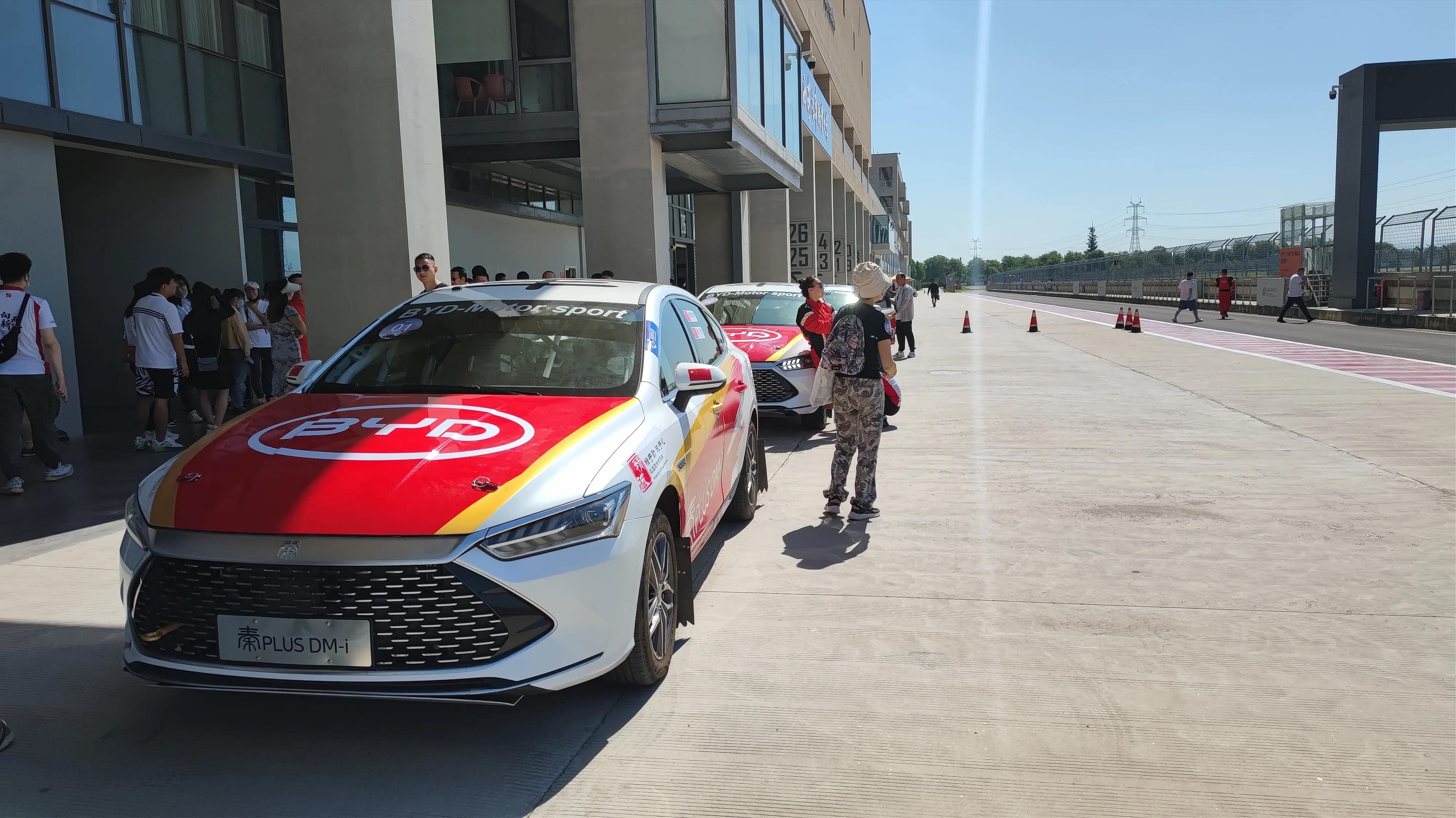 旅游体验赛车（车友活动终极梦想-赛车的初体验）