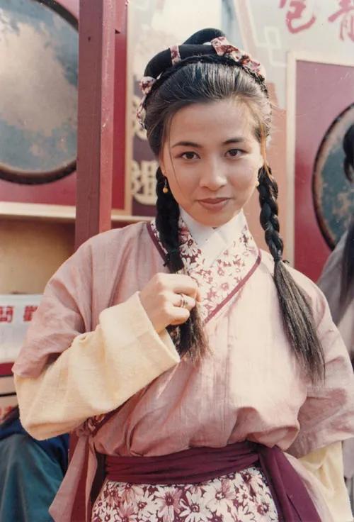 艳星麦家琪:被年幼儿子当面嘲讽黑历史,掌掴后对当年后悔不已
