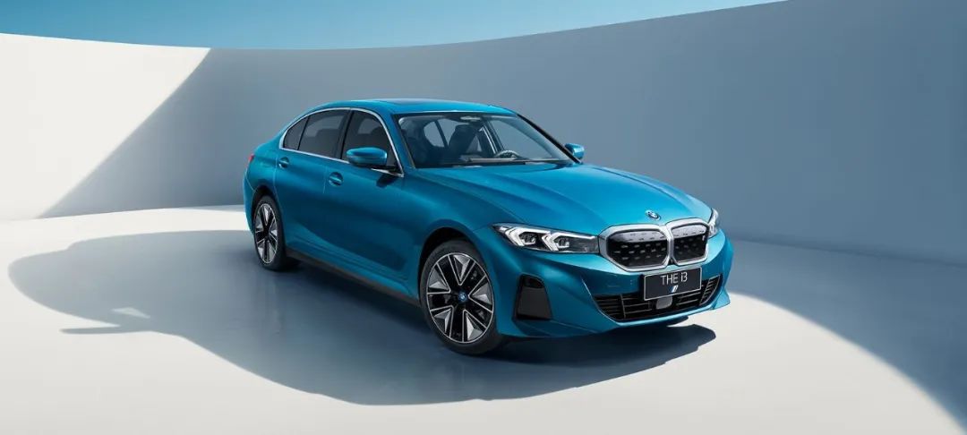 国产全新宝马i3/X5正式上市；新款奔驰A级内饰谍照曝光