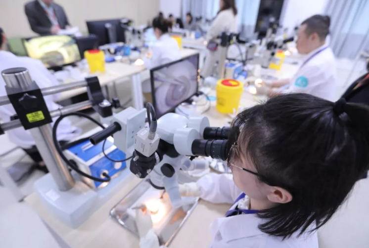 我国医学类院校50强，上海交大医学院稳居榜首，清华大学跌出前十