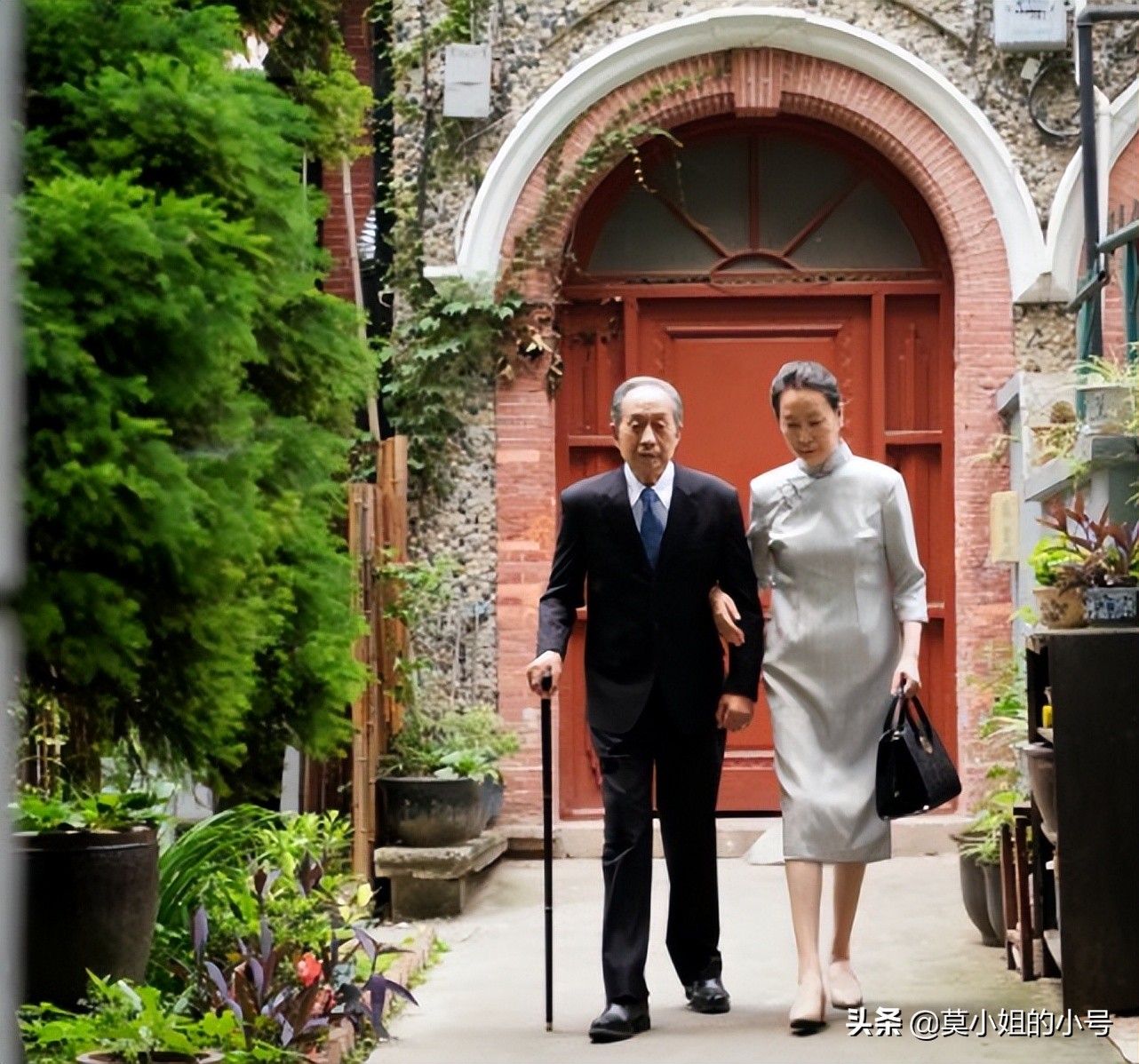 戏还没拍完却离世的8位演员，有人死于车祸，最大89岁最小28岁