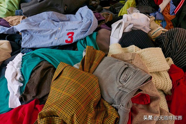 老人去世他的衣服和鞋子还可以穿吗？给谁穿比较合适？