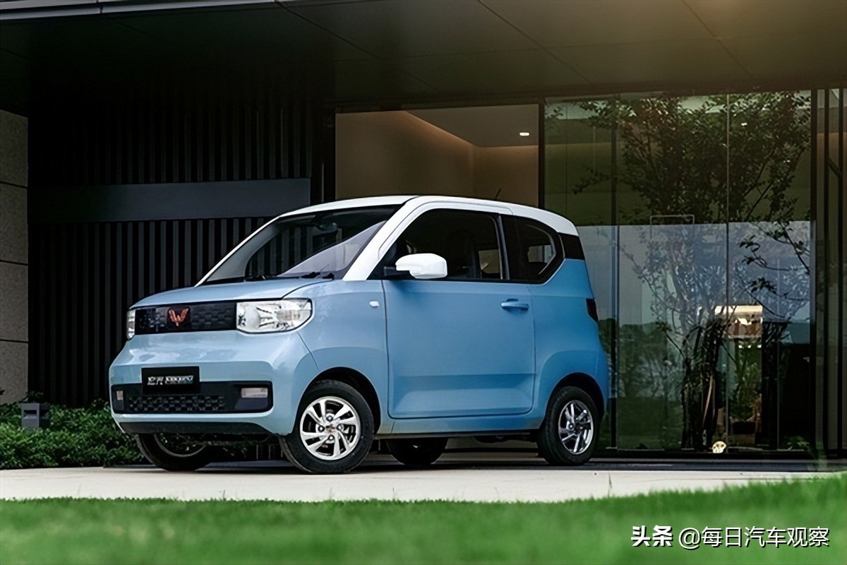 干掉轩逸、特斯拉！宏光MINI中国轿车、新能源市场“封神”