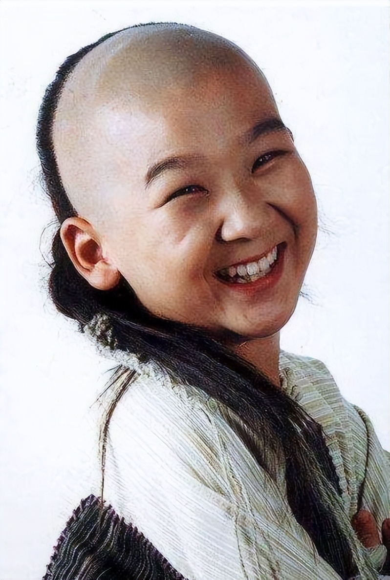 鬼马童星谢昀杉:6岁出道3次上春晚,今无戏可拍,相亲被嫌太丑