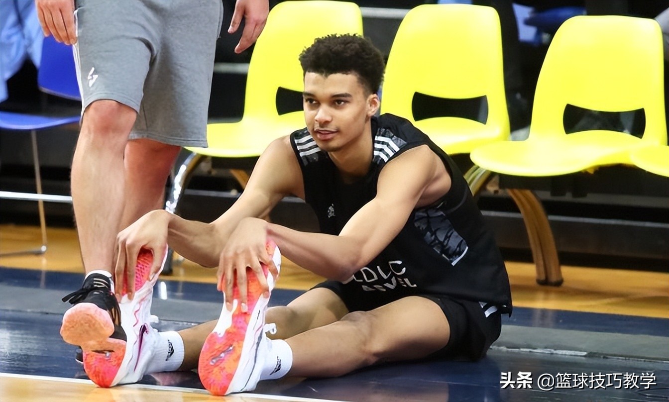 nba哪些球员腰肌肉拉伤(赛季报销！17岁下届状元大热门肌肉损伤！身高2米21臂展2米40)