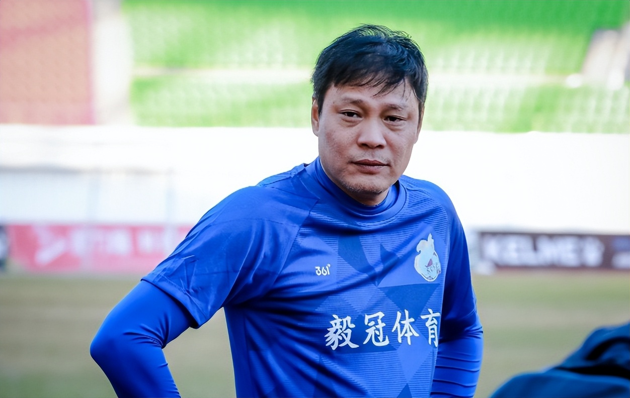 國家足球主教練為什么不是范志毅（陳戌源為何不選范志毅？落選3屆本土主帥，真實原因曝光）