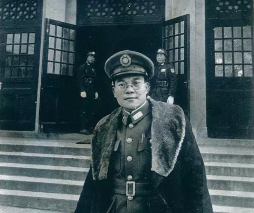 上海律师江一平，曾为冈村宁次作无罪辩护，晚年家破人亡无人照顾