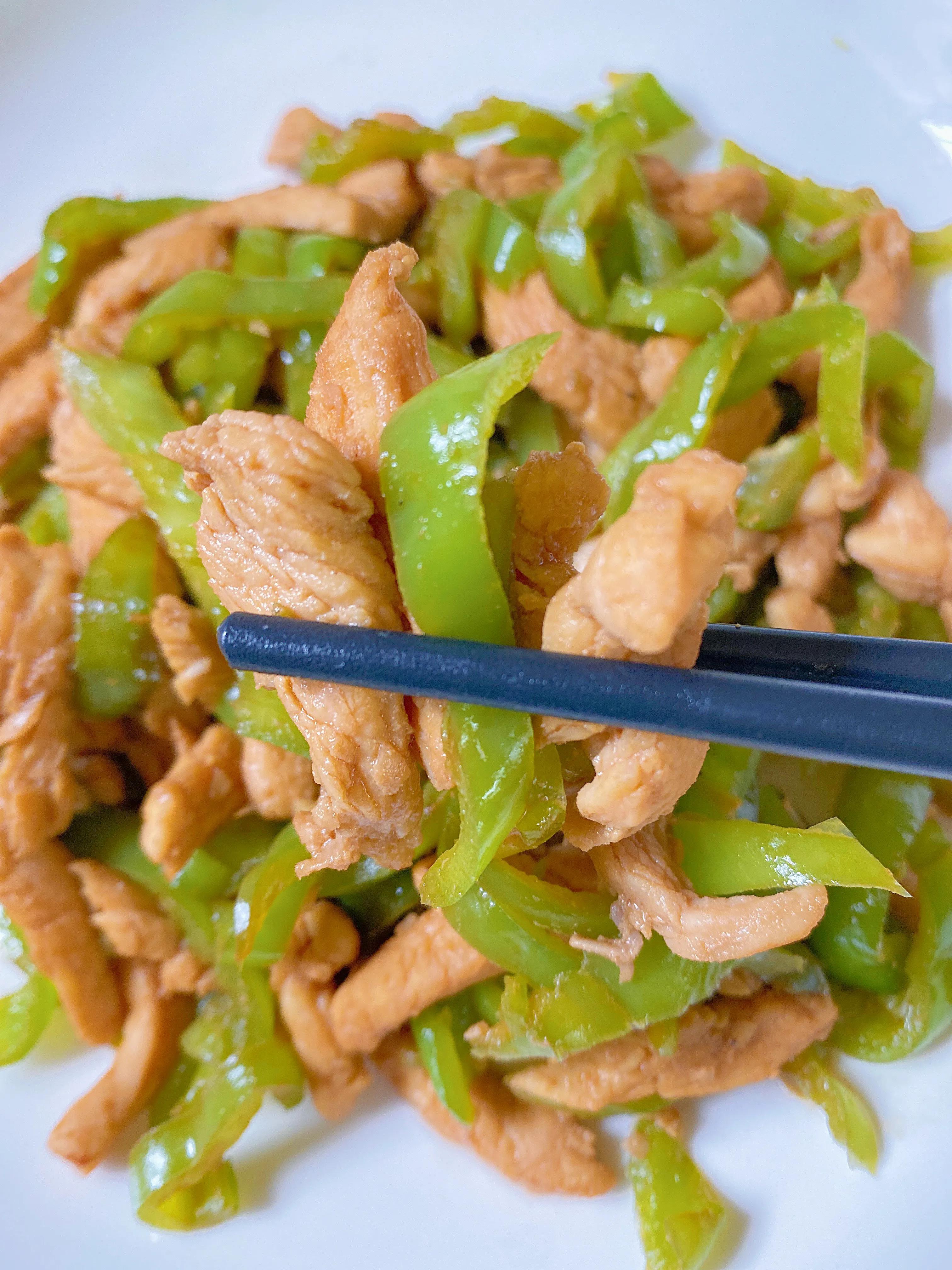 图片[4]-【椒炒鸡胸肉】做法步骤图  减脂期要多吃-起舞食谱网