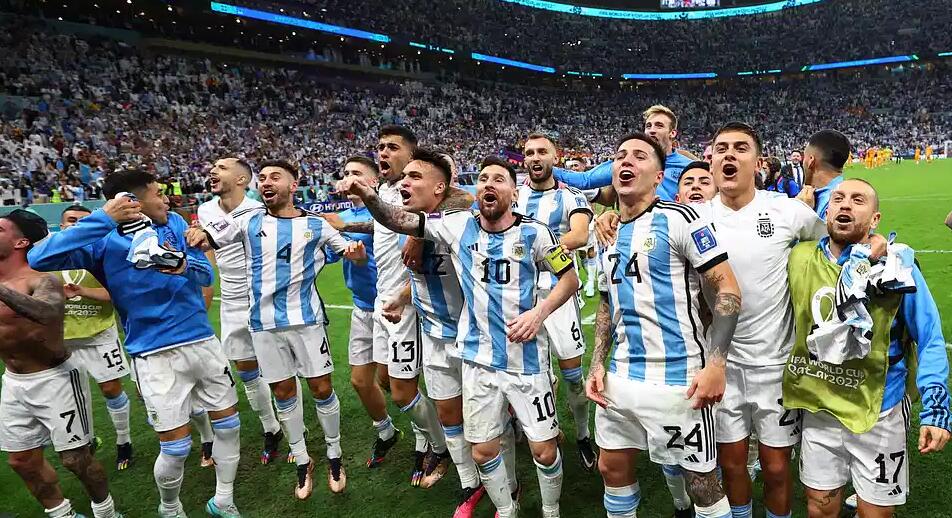世界杯决赛德国阿根廷（阿根廷3-1夺冠？前德国队长盛赞梅西，指出球队3特质能赢法国）