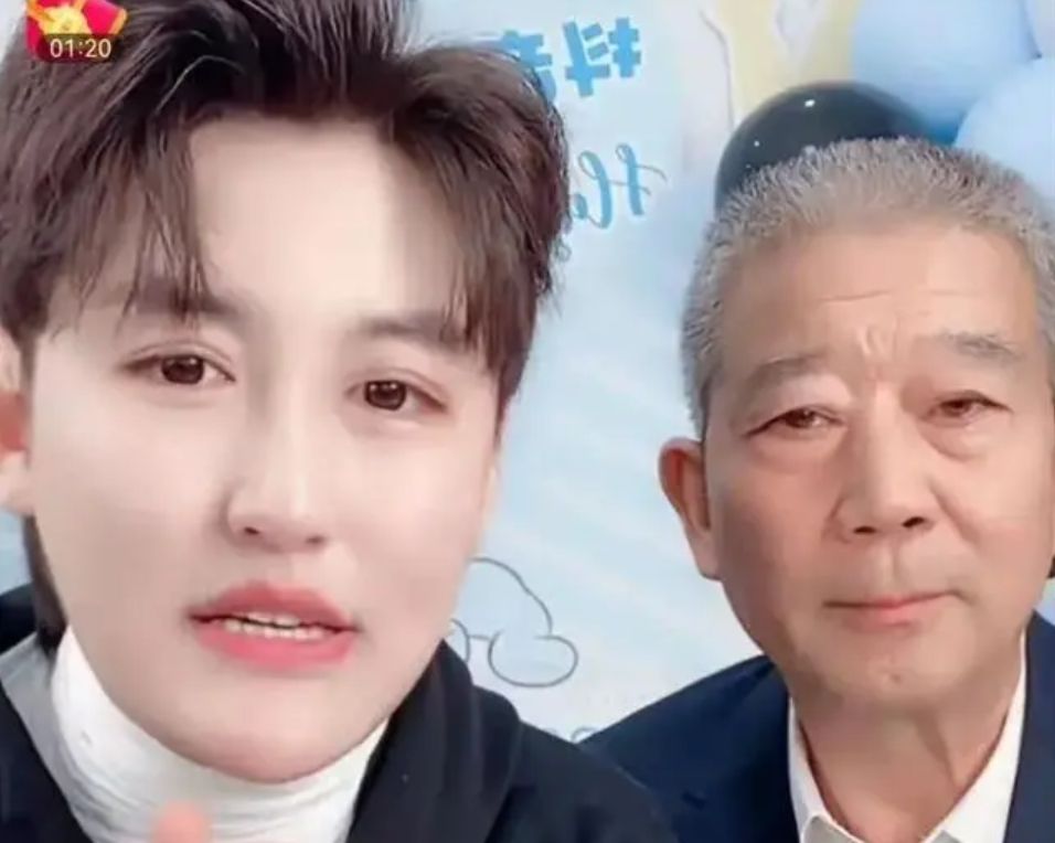 两岁小天赐越发可爱，获69岁妈妈告白，老两口为养娃开始“带货”