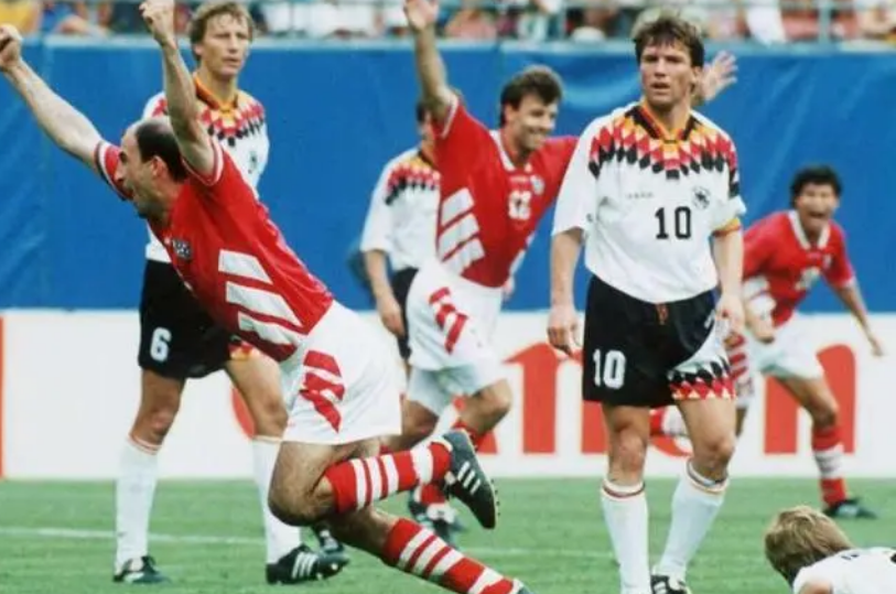 德国和美国世界杯（美利坚世界杯冷门回首：德国队经历黑色3分钟，意大利不敌爱尔兰）