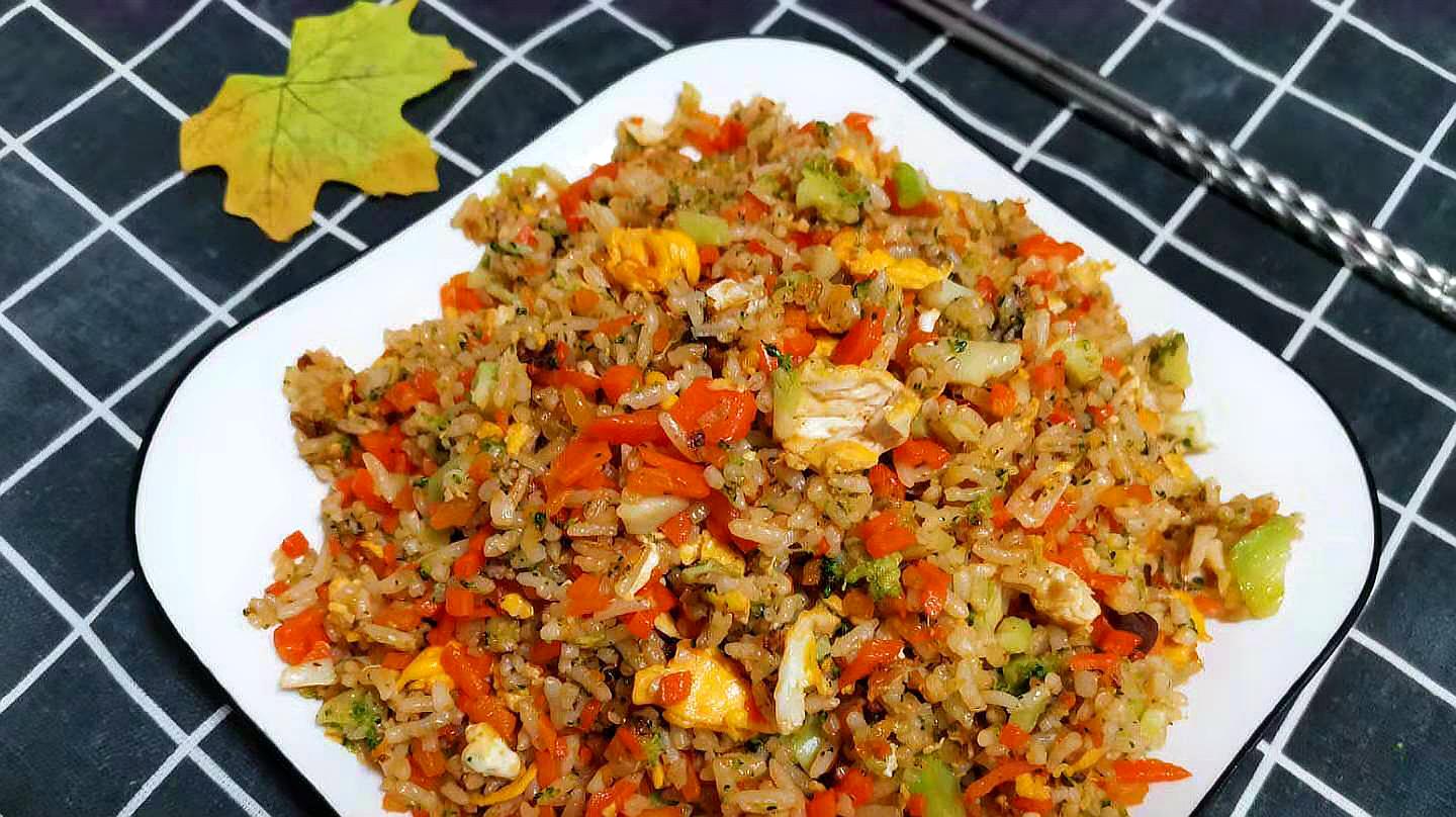 图片[3]-【西蓝花蛋炒饭】做法步骤图 营养解馋超过瘾-起舞食谱网