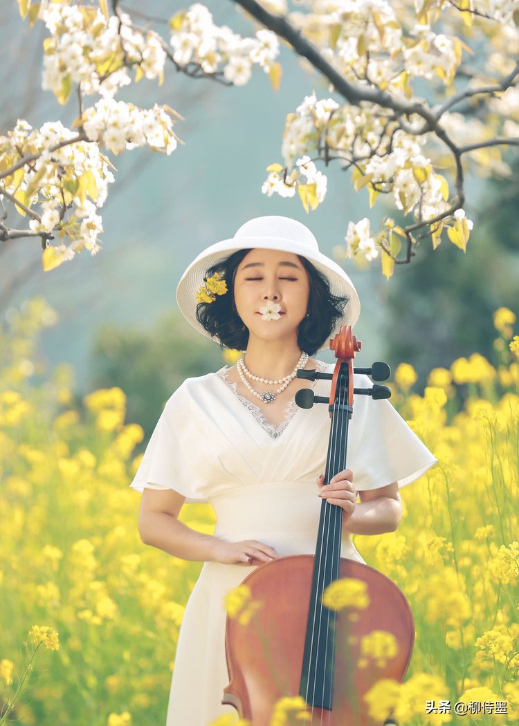 拍照不做“絲巾團(tuán)”，阿姨攝影不落俗，3招提升照片格調(diào)
