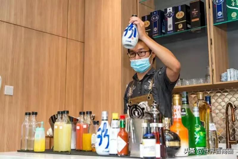 汾酒集团品牌价值181.9亿元,“汾酒新加坡体验中心”盛大揭幕