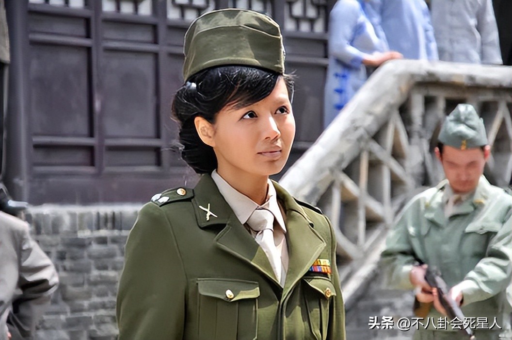 鐵血使命第二部全集免費播放(最適合演軍人的8位女星,英姿颯爽不輸