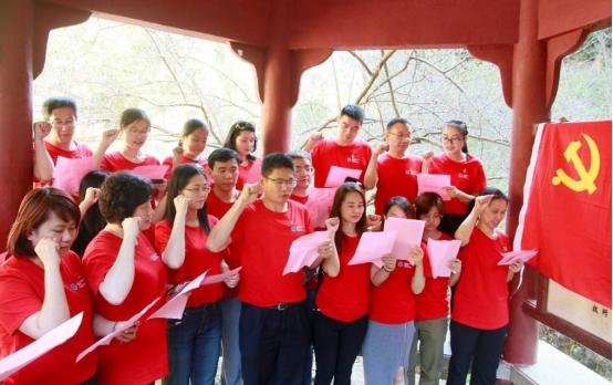 大学生入党“硬性要求”，这三点缺一不可，尽量大一申请比较好