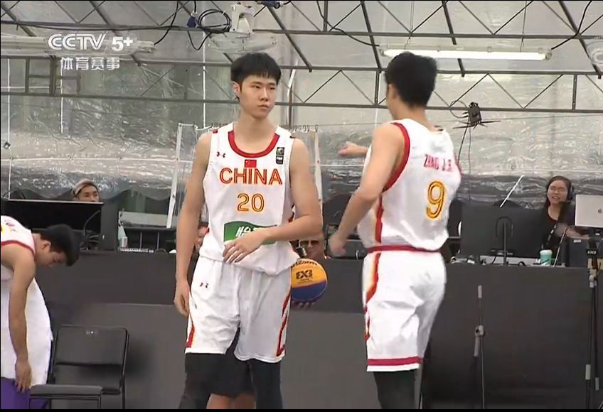 亚洲杯：刘泽一大爆发，率中国男篮21-13击败韩国队晋级半决赛