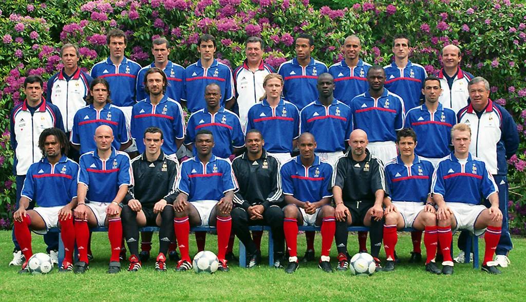 lizarazu 4 vieira 5 blanc 6 djorkaeff 7 deschamps (c) 8 desailly