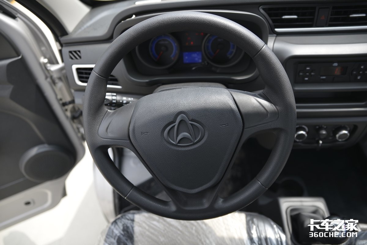 4萬塊錢預(yù)算想買貨車？試試這四款車，實(shí)惠到爆