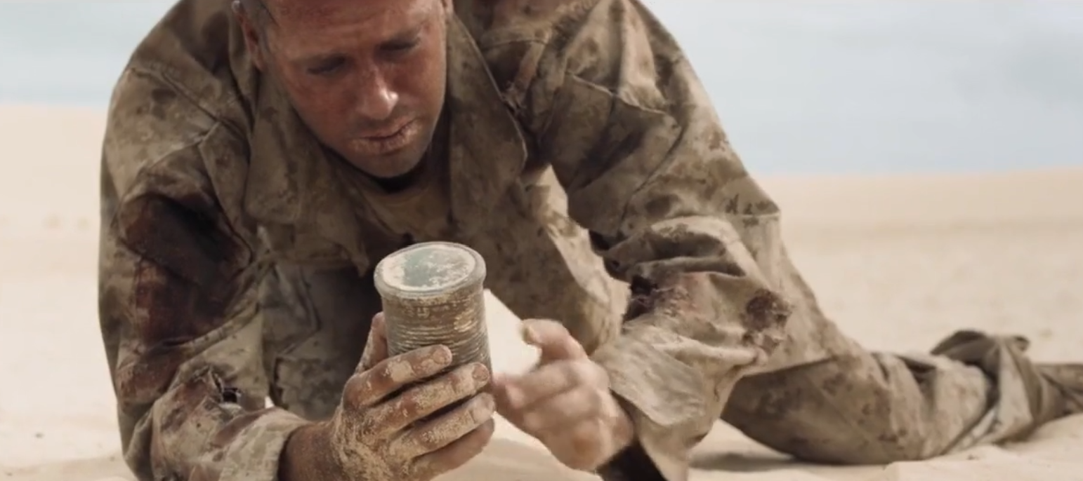 电影狙击手完整版(美狙击手在阿富汗意外踩到地雷，被困荒漠69小时如何求生？战争片)