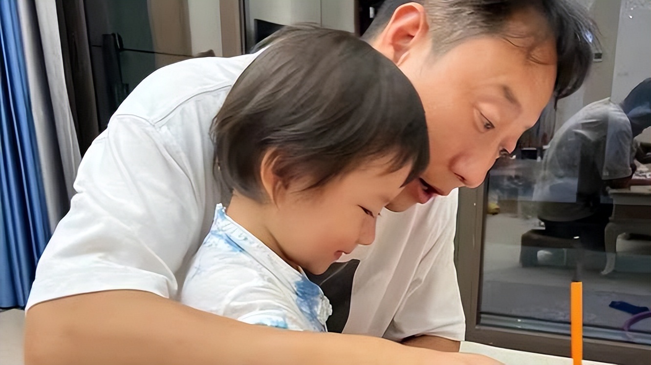 交警谭乔：曾经爆火全网的成都交警，后来怎么样了？