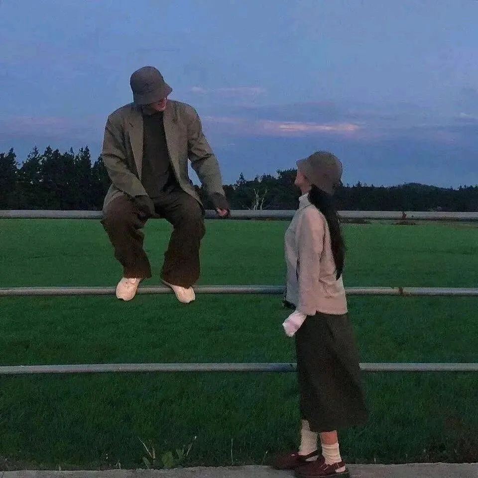 你连夜都不熬爆米花吗你抱什么你连我都不抱要饭吗那你要什么你连我都