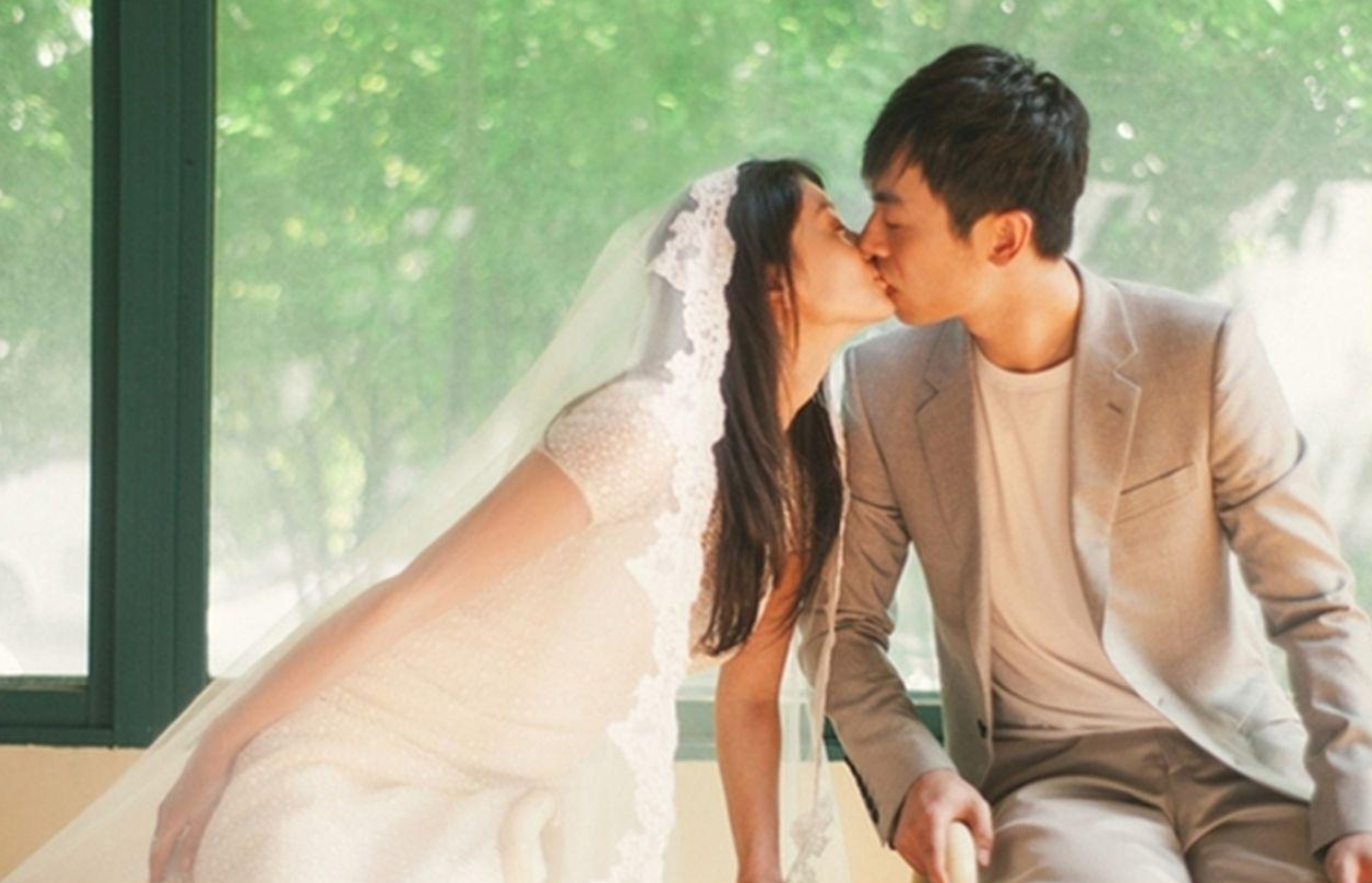 爱在苍茫大地朱亚文沈佳妮(沈佳妮:为爱回归家庭,嫁给朱亚文婚后生俩