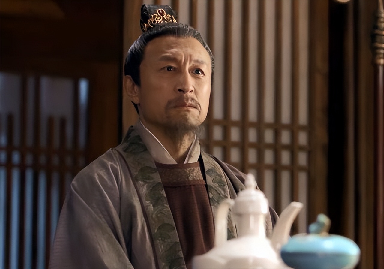 同为《梦华录》反派，观众给欧阳旭寄刀片却迷上了萧钦言