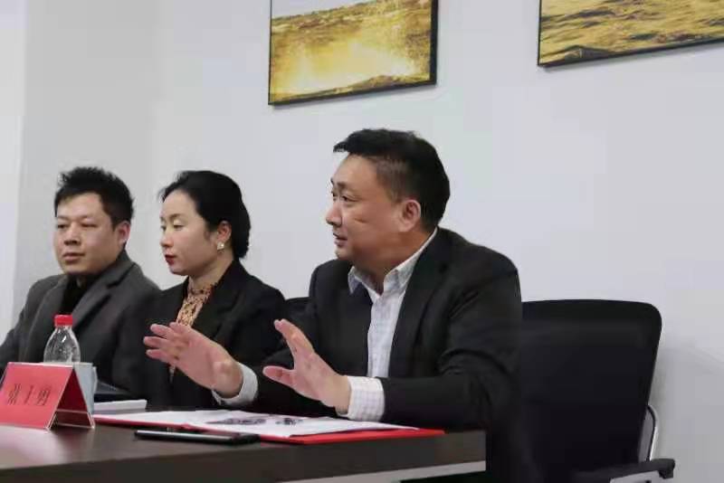 妒天香举办品牌发展研讨会·中臻酒业挂牌省品牌促进会副会长单位
