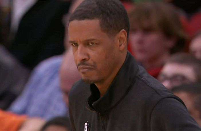 火箭 老鹰（火箭16分逆转老鹰，双雷两个“举动”，惹怒塞拉斯的后果）-华海博客