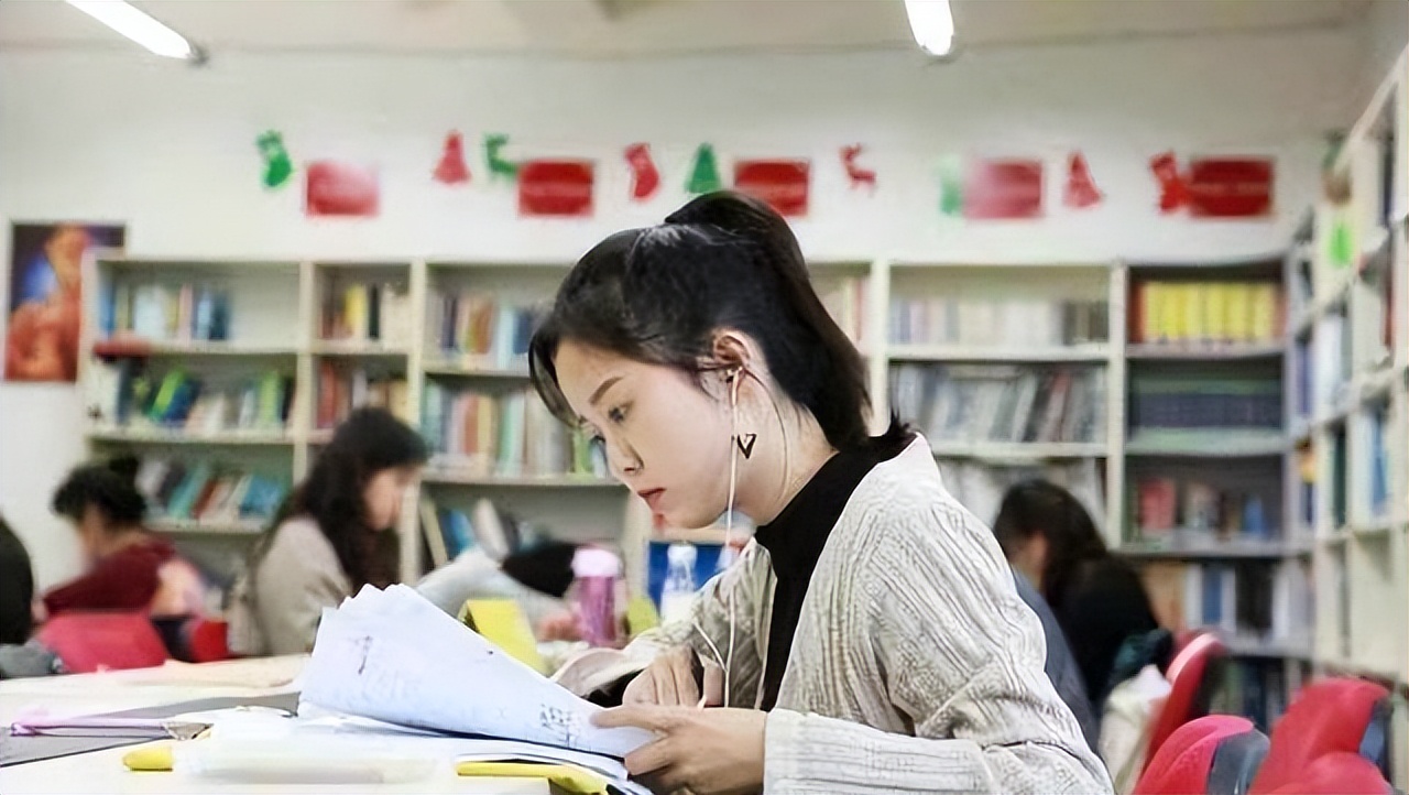 模拟成绩与高考成绩，彼此间究竟有多大差距？看班主任怎么说