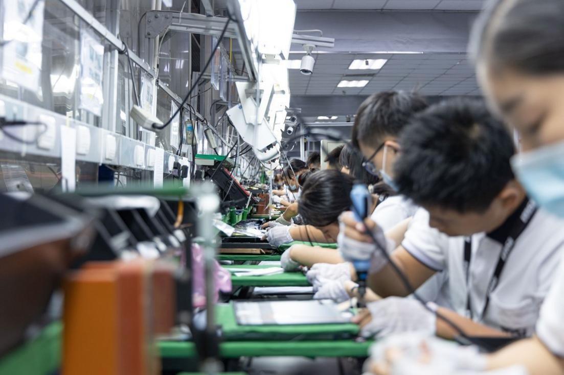 为什么工厂选择自动锁螺丝机就因为机器快吗