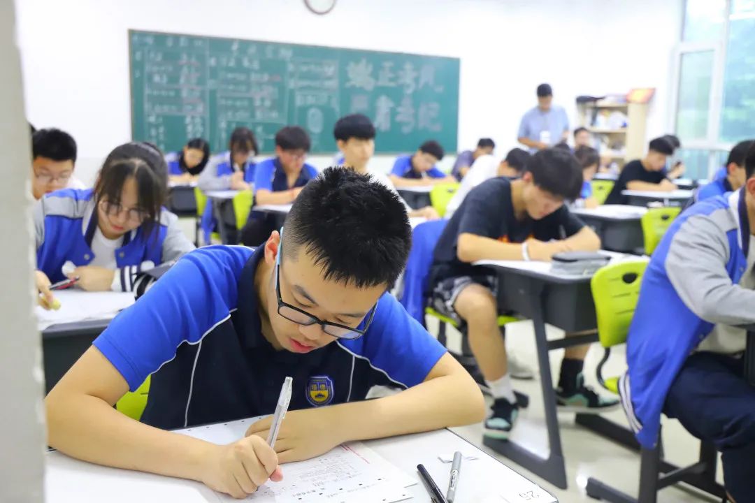 全力以赴，奔跑在七月的夏天 | 恒德学子迎来期末考试