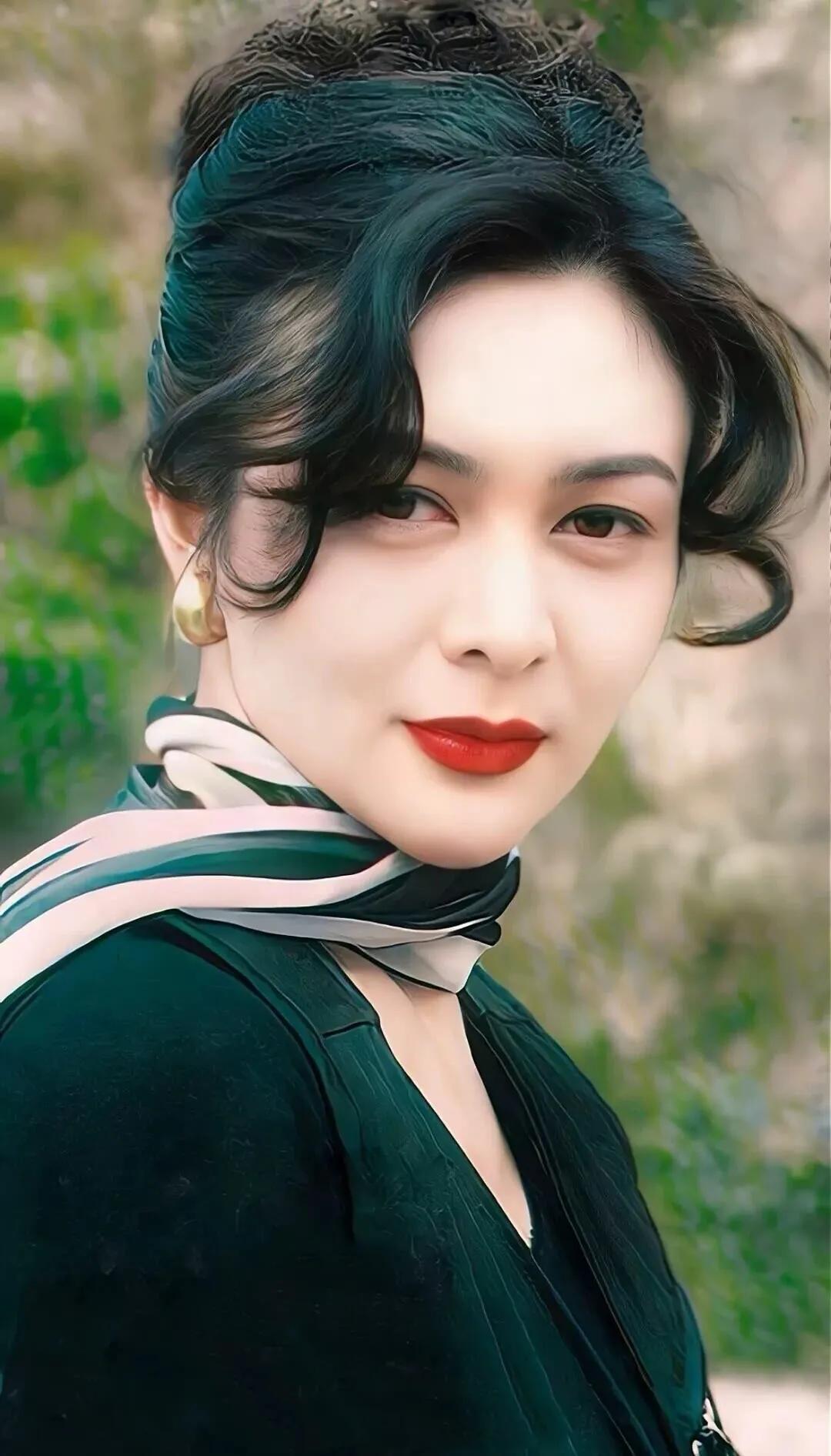 关之琳高尔夫球 - 北京百科网