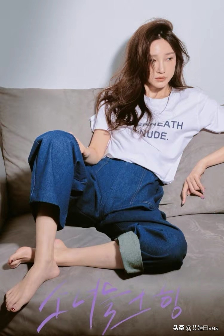 不要太过于花里胡哨显得很凌乱,其实对于年轻小姐姐来说,过于按部就班