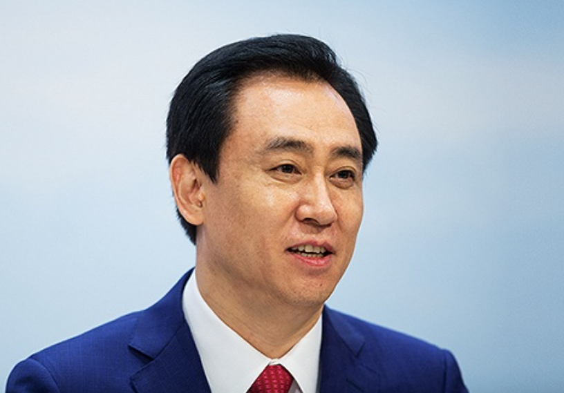 曾经的广州恒大董事长(许家印白手起家创立恒大,如今身陷巨额赔偿
