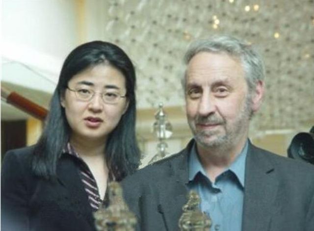 北大的两位天才美少女，都曾坚称学成报国，最终全部嫁给了美国人