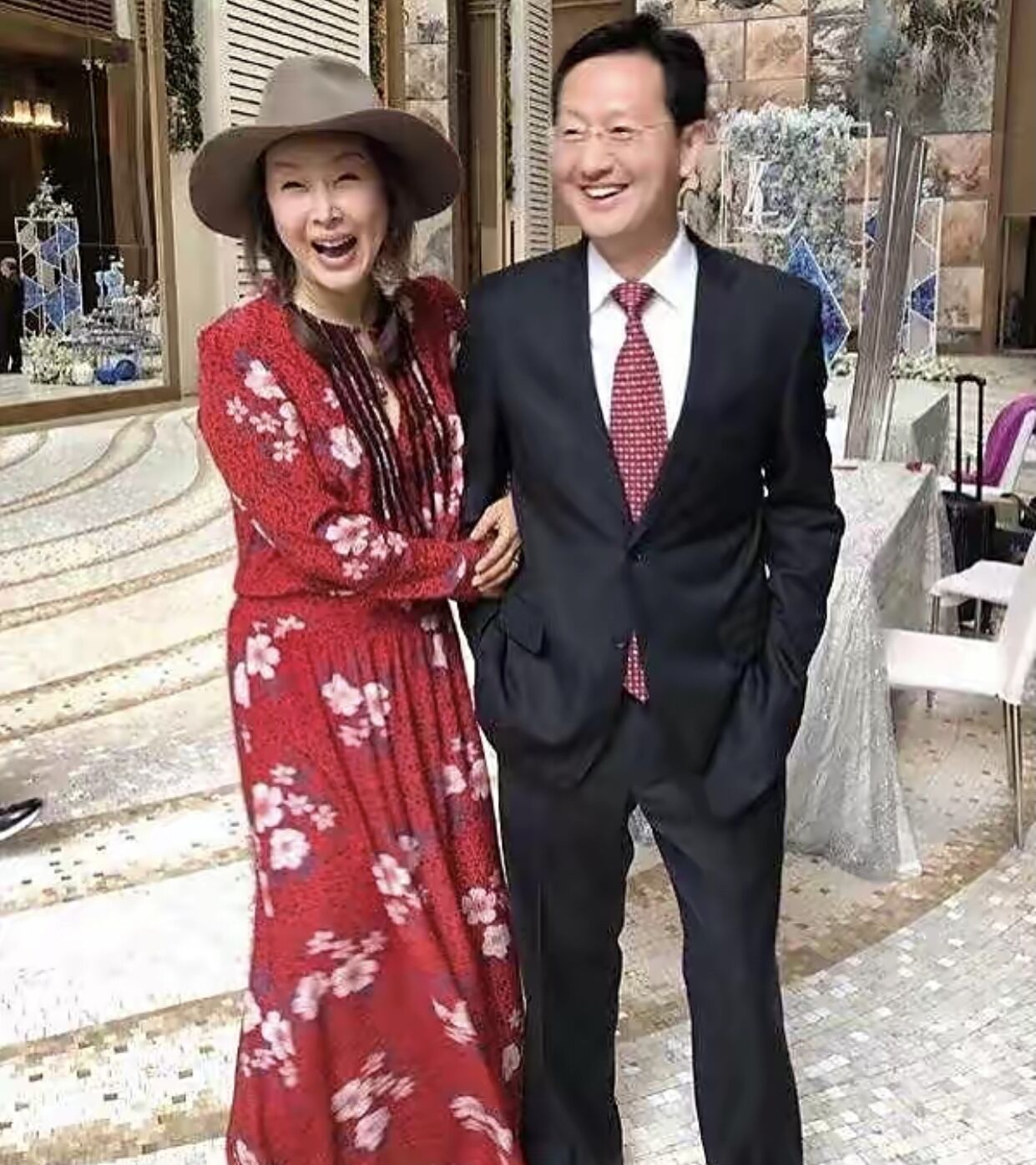 歌后孙悦的戏剧人生：被渣男骗了2次，事业巅峰时被拖下神坛