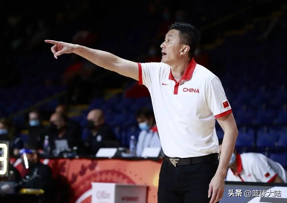 中国男篮世界8强教练(最新消息！曝塞尔维亚籍名帅接替杜锋，成为中国男篮主教练)