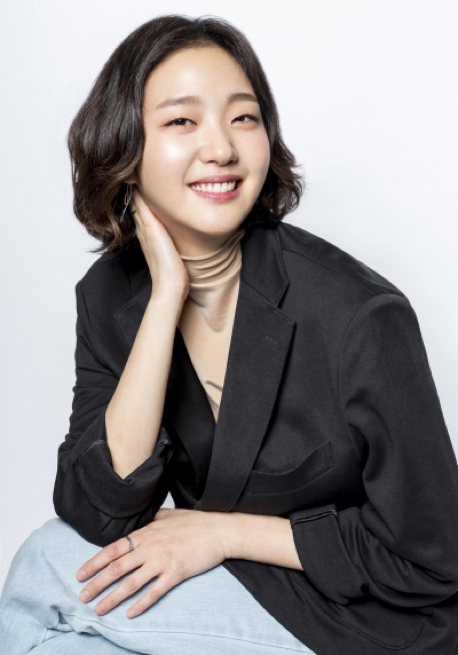 “出道即巅峰”的演员，金泰梨每部戏都超红她拍戏多年却停滞不前