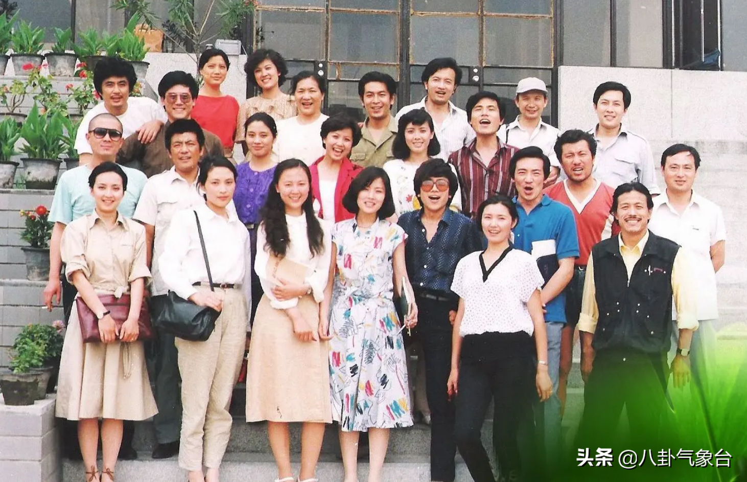 “气质美人”肖雄，将一生奉献给演艺事业，单身30年不后悔