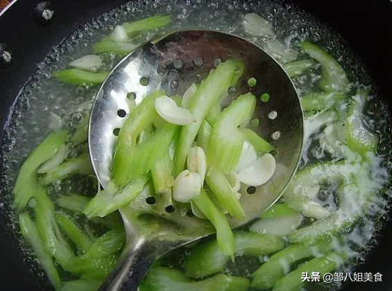 建女人：35後，多吃5食物，越吃越有精神，皮好色佳