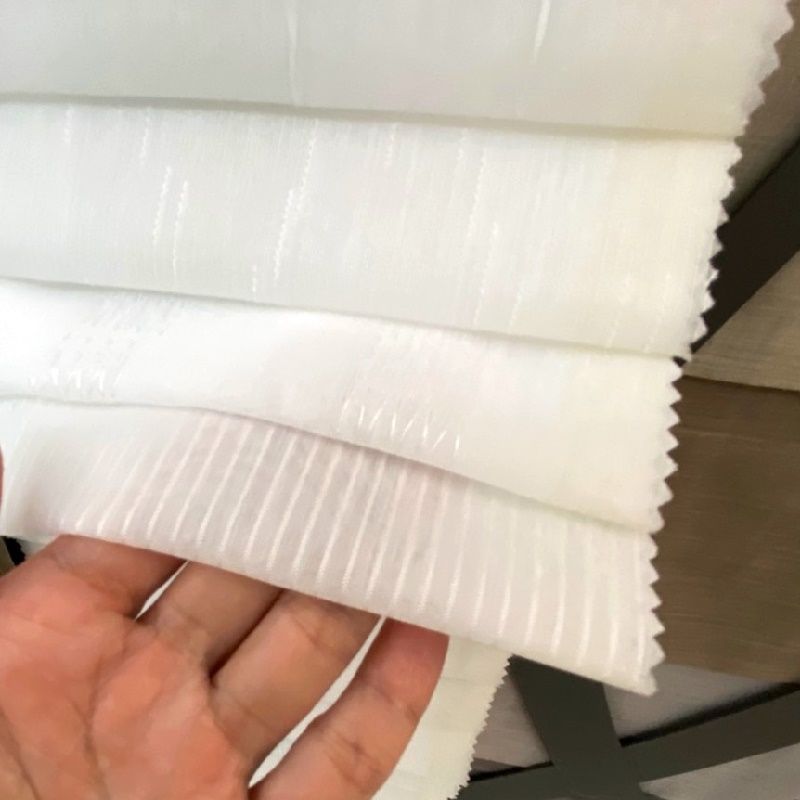 暗房透光装修：小白窗帘选购四大原则