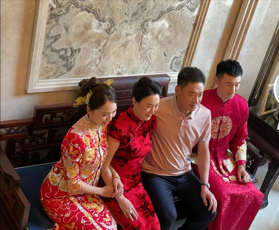 李京龙结婚图片