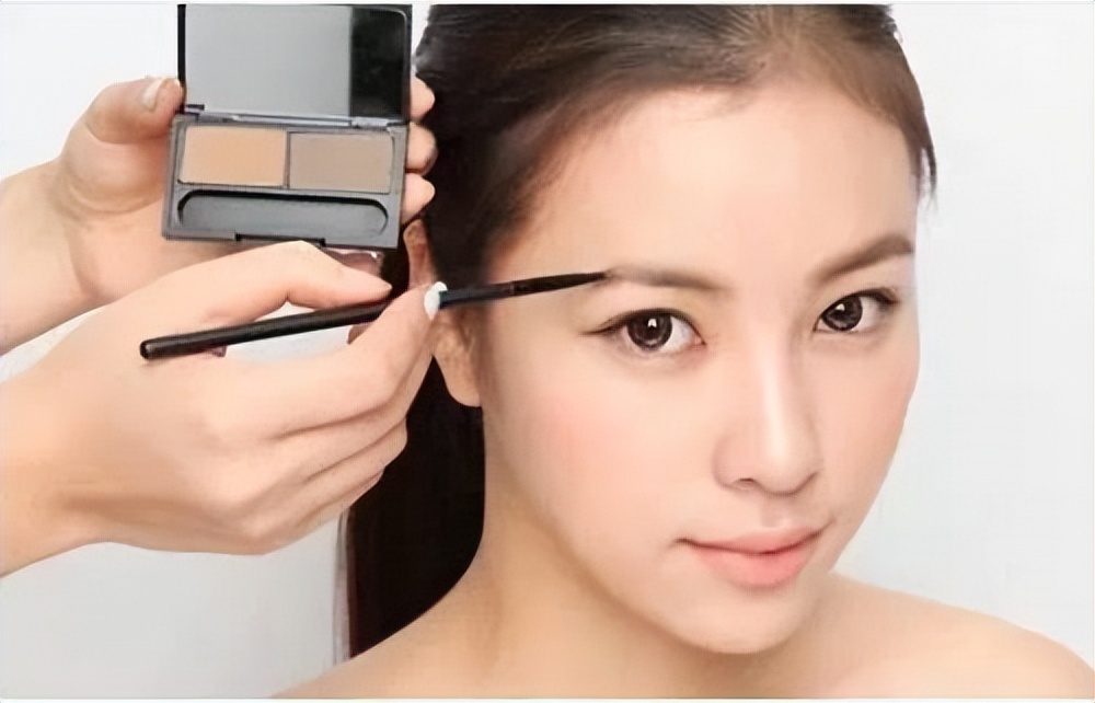 沈阳化妆学校-化妆小心机赶紧学一下