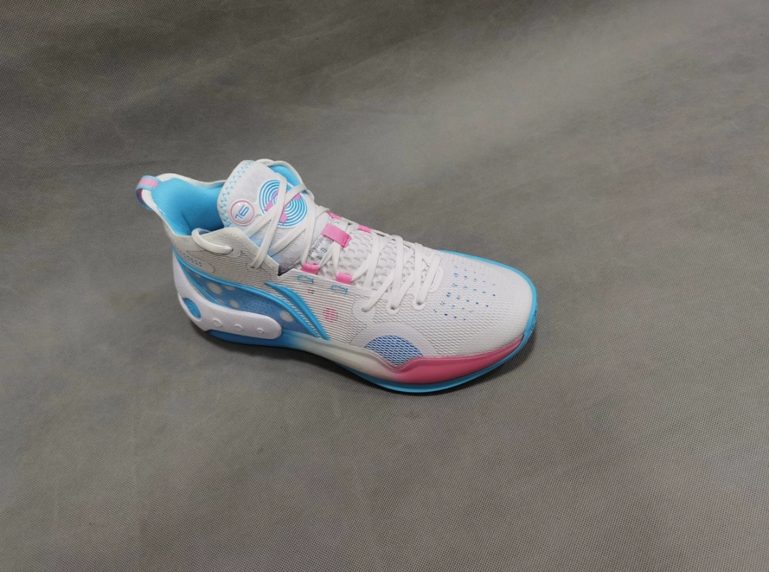 南海岸球鞋(线上正式发售!李宁驭帅16"南海岸"配色来了,这设计你能接