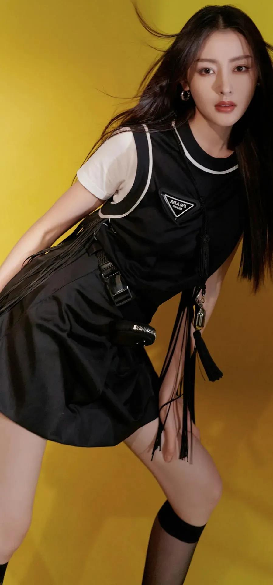 张天爱、杨幂杂志大片，清纯唯美，炫彩多姿