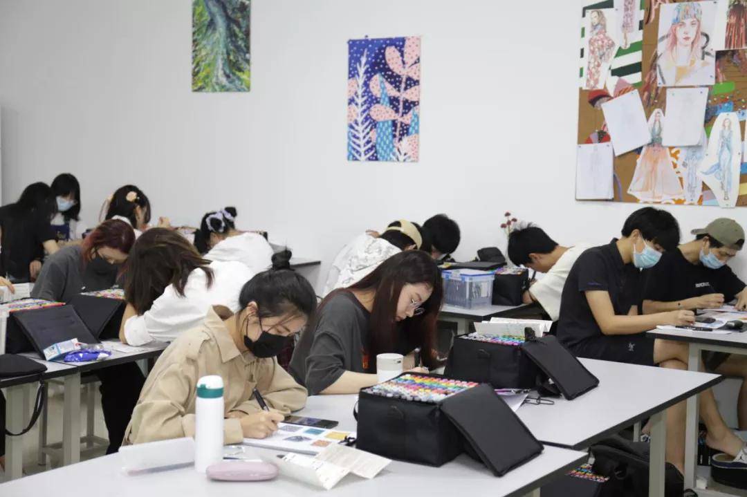 考研励志故事：从“专科生”到研究生，他用了7年