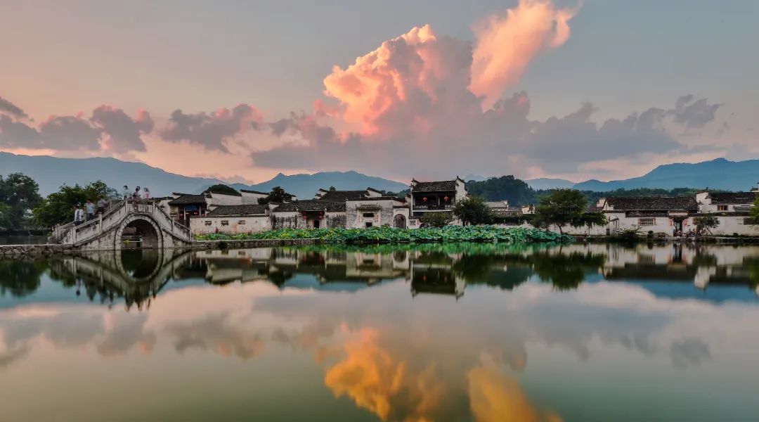 四季黄山相约春天【四季黄山·我的网红打卡地㉗】宏村：如诗如画赛丹青